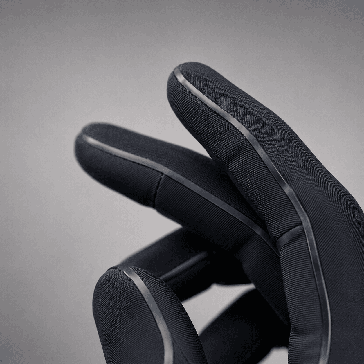 A Wearable Glove Wants Hand Tracking to Feel Like Reality. What Precision Input Means for Immersive Training